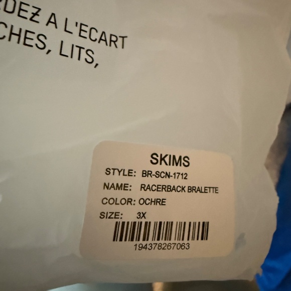 SKIMS FITS EVERYBODY RACERBACK SCOOP BRALETTE - Picture 6 of 6